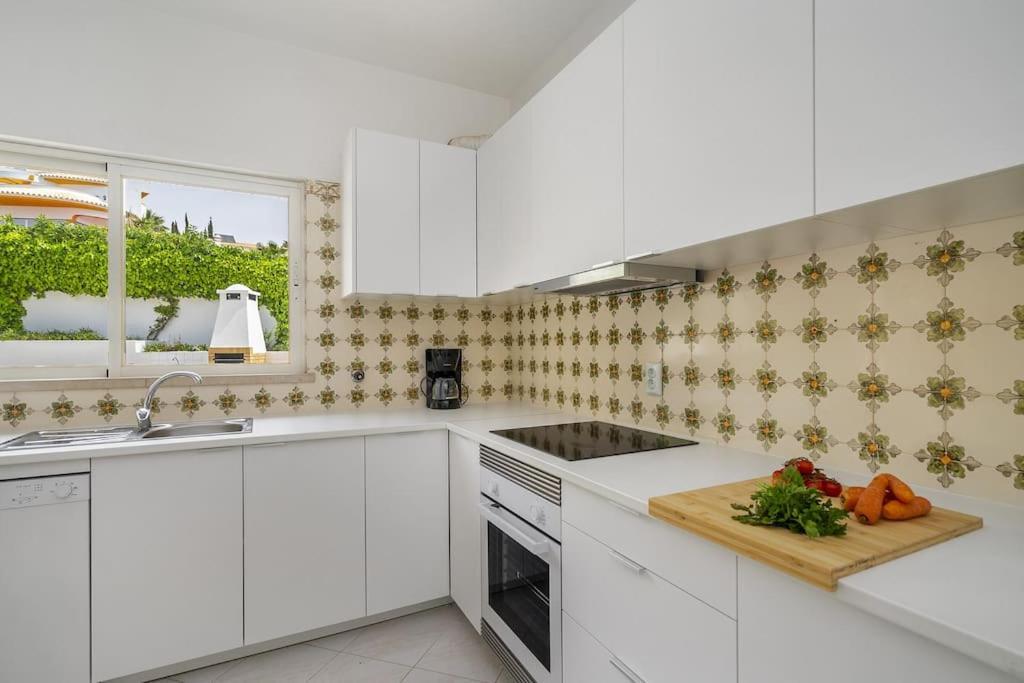 Villa Marina - Pool & Sea View Albufeira Ngoại thất bức ảnh