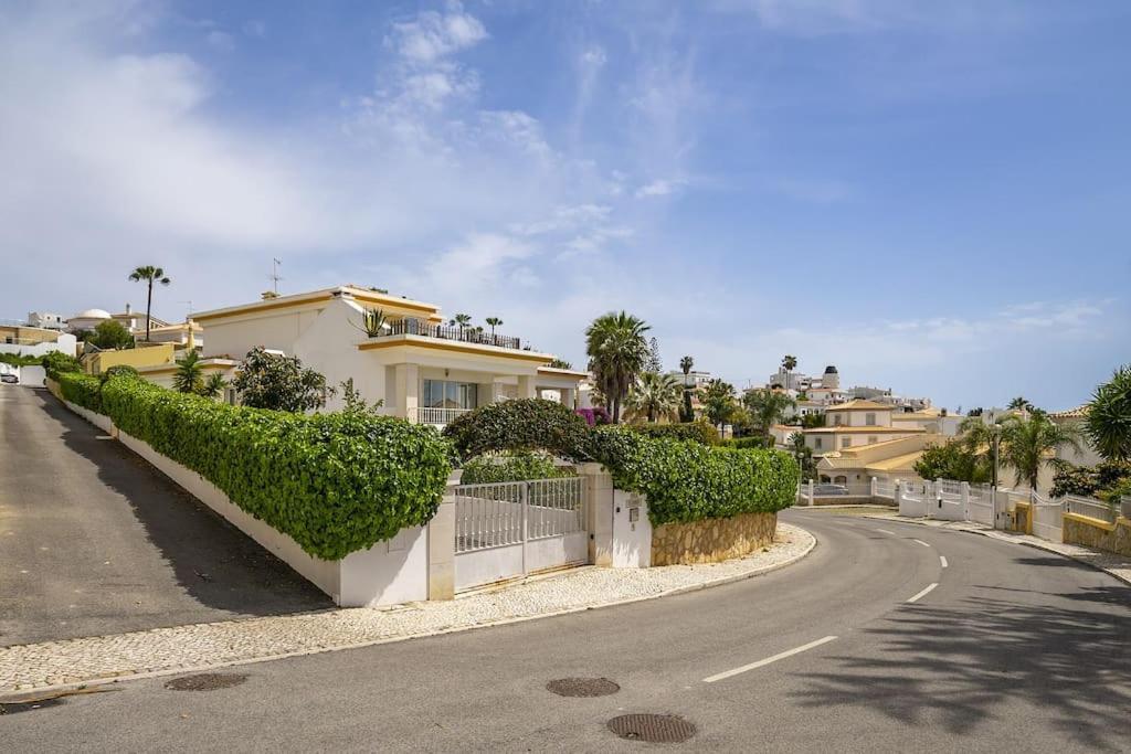 Villa Marina - Pool & Sea View Albufeira Ngoại thất bức ảnh